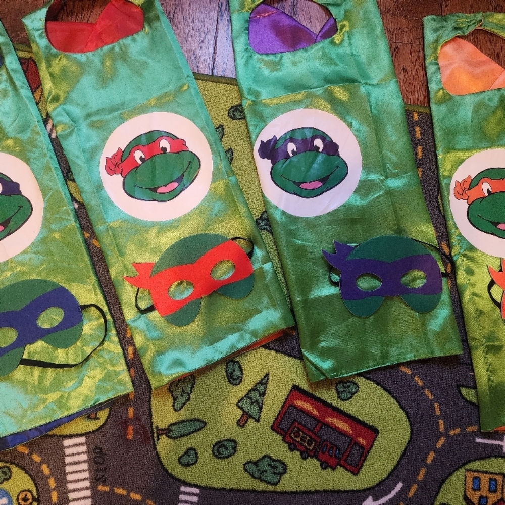 Kids Capes Set